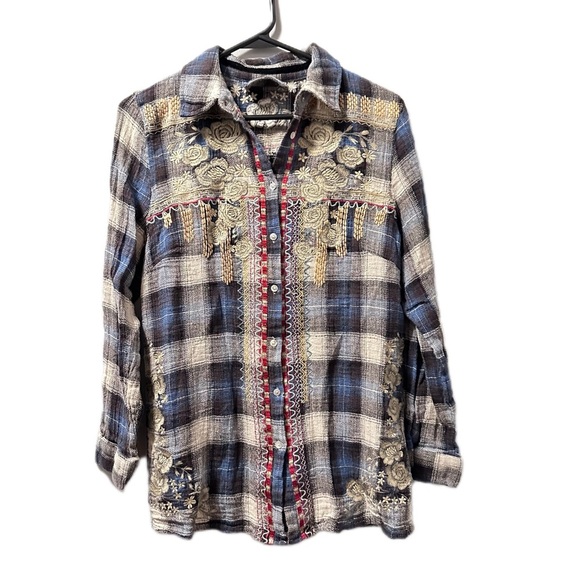 Paparazzi flannel floral button up embroidered blue medium - Picture 1 of 7
